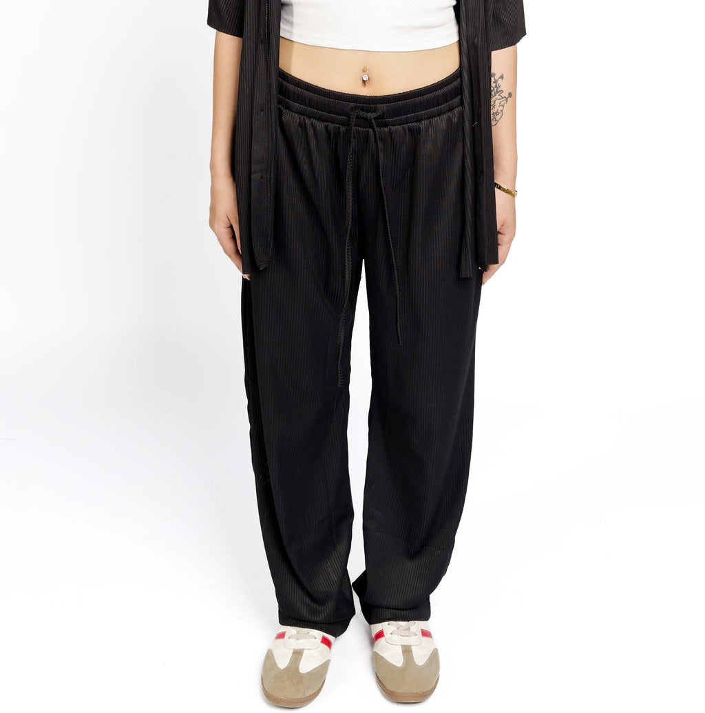 BLACK STRIPPED PANTS
