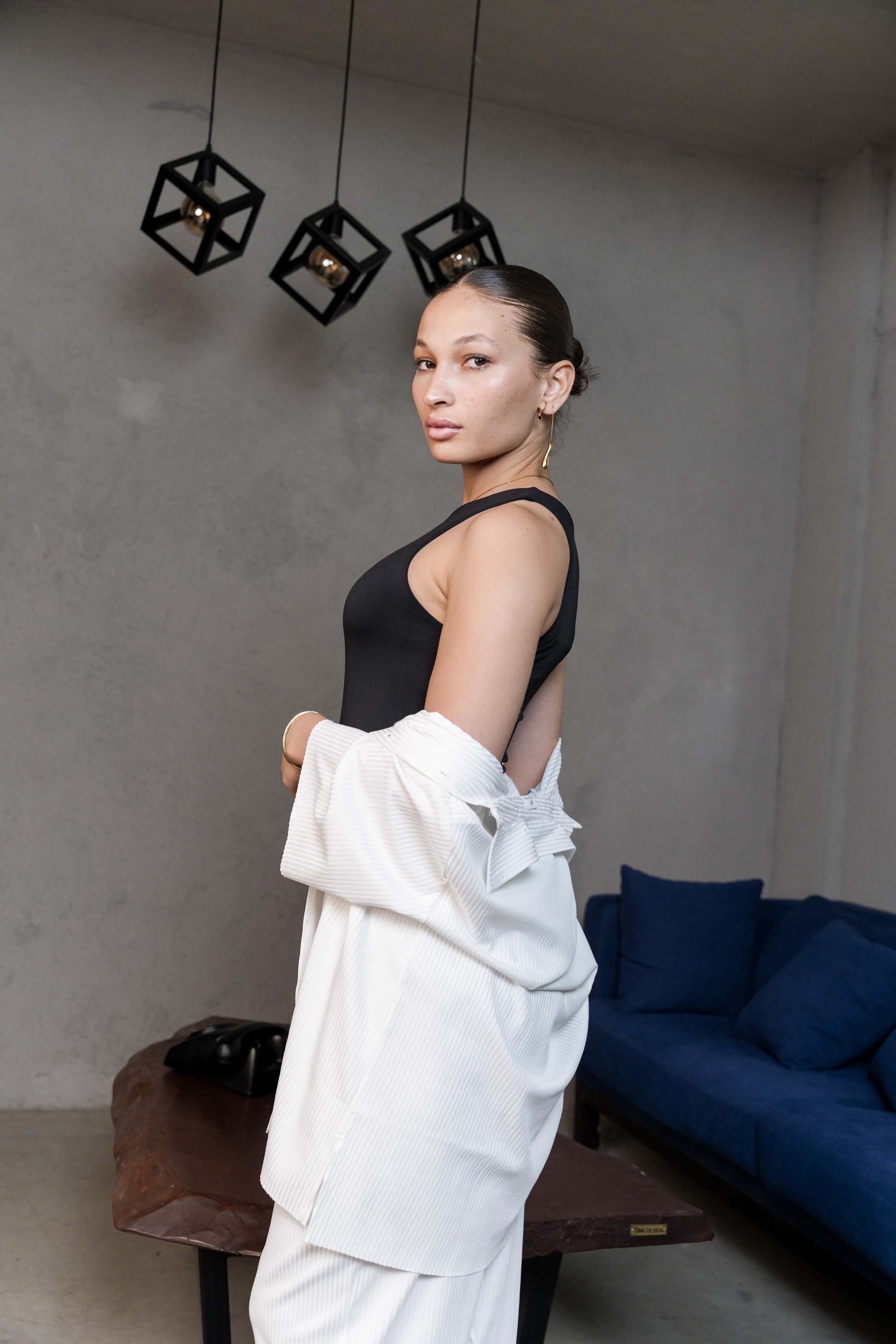 WHITE STRIPPED SHIRT