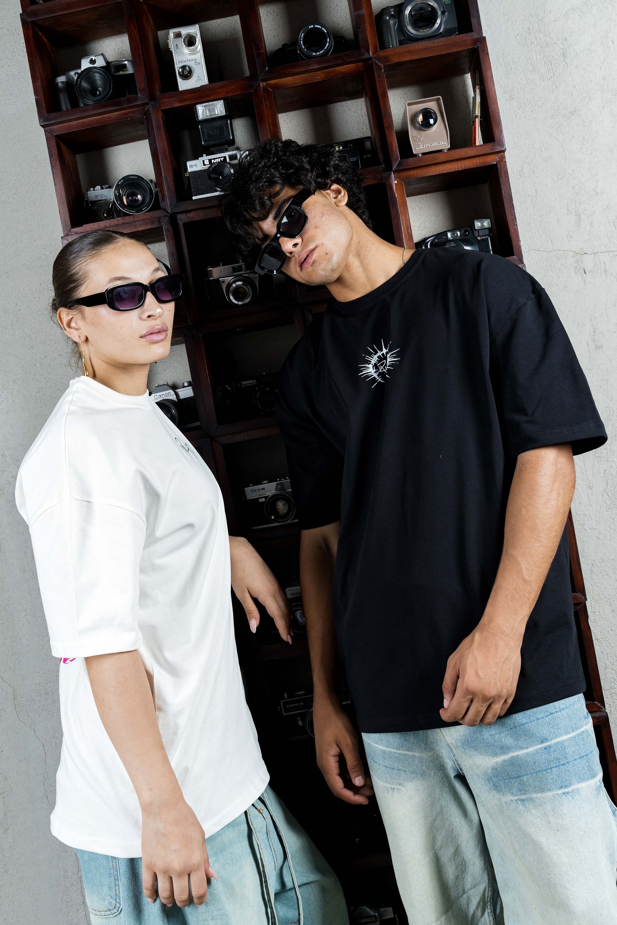 BLACK 8-BALL TEE