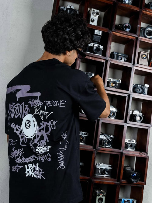 BLACK 8-BALL TEE